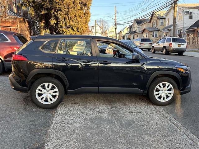 2024 Toyota Corolla Cross L [5]