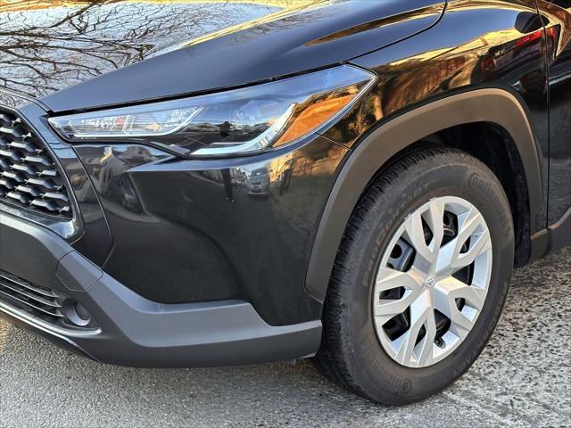 2024 Toyota Corolla Cross L [9]