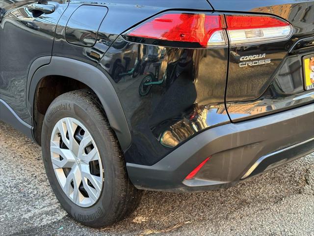 2024 Toyota Corolla Cross L [10]