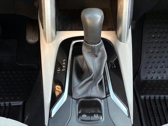 2024 Toyota Corolla Cross L [19]