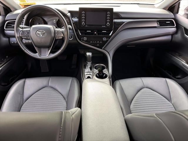 2024 Toyota Camry SE Nightshade [16]