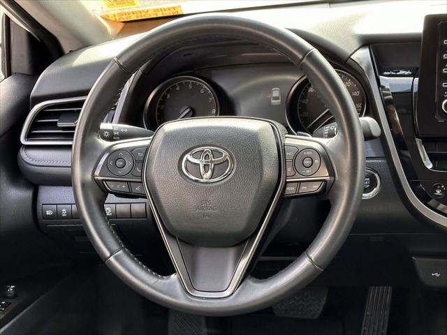 2024 Toyota Camry SE Nightshade [17]