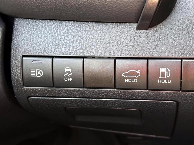 2024 Toyota Camry SE Nightshade [21]