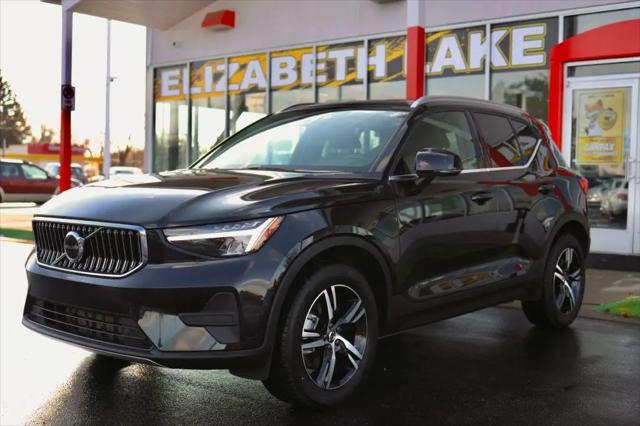 2025 Volvo XC40 B5 Core Bright Theme for sale in Waterford, MI