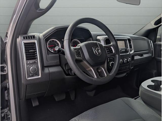 2024 Ram 1500 Classic Warlock Crew Cab 4x4 5'7" Box