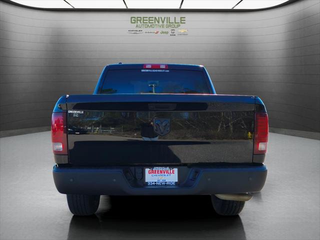 2024 Ram 1500 Classic Warlock Crew Cab 4x2 5'7" Box