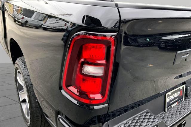 2026 Ram 1500 Express Crew Cab 4x2 5'7" Box