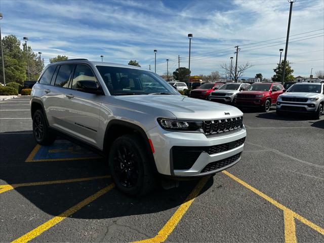2026 Jeep Grand Cherokee Altitude 4x4