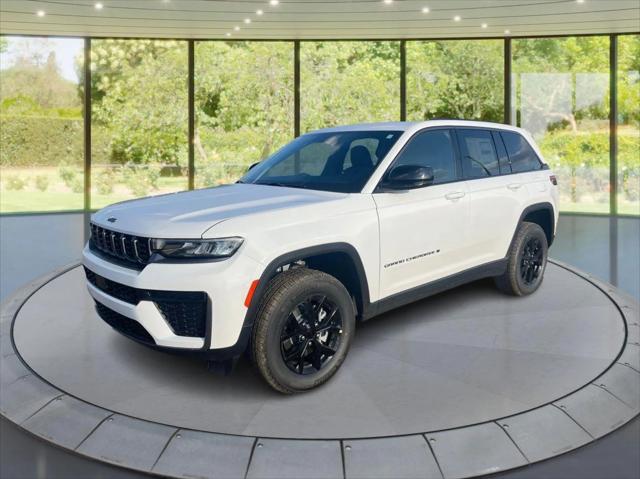 2026 Jeep Grand Cherokee Altitude 4x4