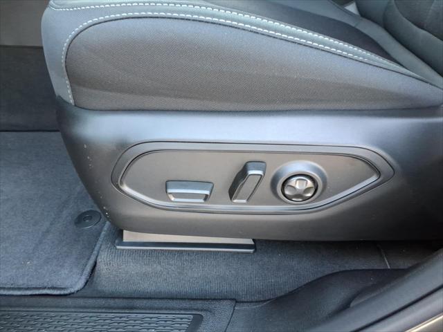 2026 Jeep Grand Cherokee Laredo 4x2