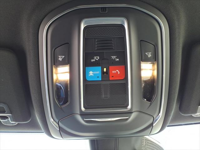 2026 Jeep Grand Cherokee Laredo 4x2