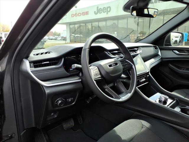 2026 Jeep Grand Cherokee Altitude 4x2