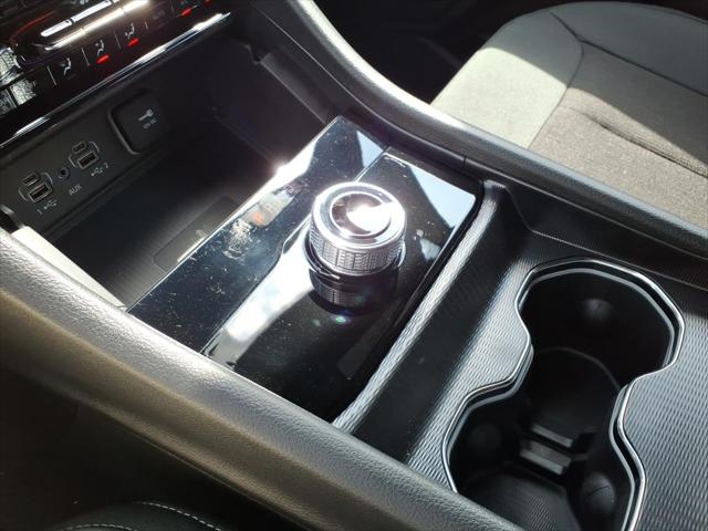 2026 Jeep Grand Cherokee Altitude 4x2