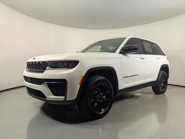 2026 Jeep Grand Cherokee Altitude 4x2