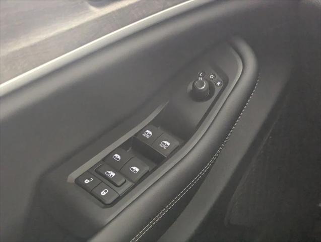 2026 Jeep Grand Cherokee Altitude 4x2