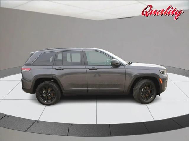 2026 Jeep Grand Cherokee GRAND CHEROKEE LAREDO ALTITUDE 4X4