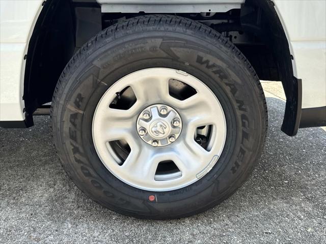2026 RAM 1500 RAM 1500 TRADESMAN CREW CAB 4X2 57 BOX 2026 RAM 1500 RAM 1500 TRADESMAN CREW CAB 4X2 57 BOX