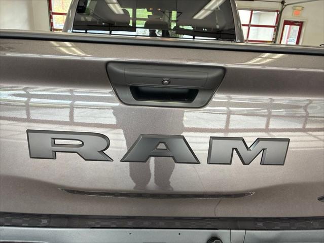 2026 Ram 1500 Express Crew Cab 4x4 5'7" Box