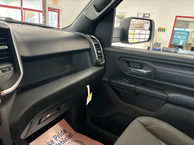 2026 Ram 1500 Express Crew Cab 4x4 5'7" Box