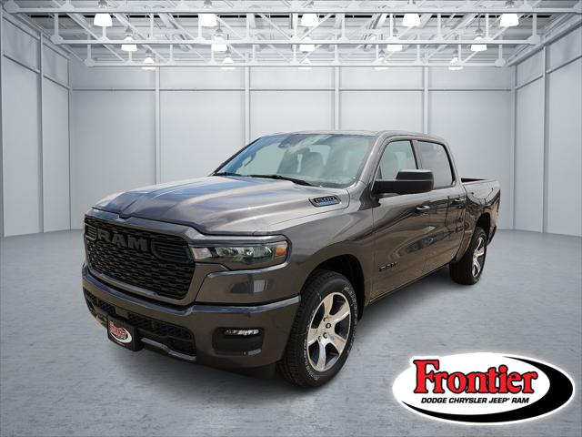 2026 RAM Ram 1500 RAM 1500 EXPRESS CREW CAB 4X2 57 BOX