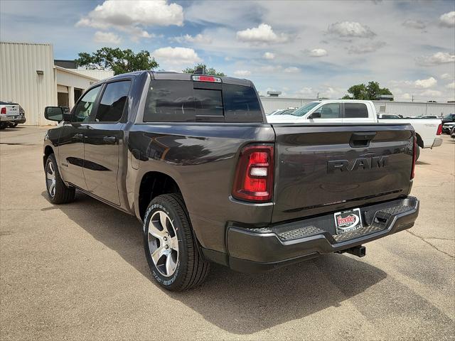 2026 RAM Ram 1500 RAM 1500 EXPRESS CREW CAB 4X2 57 BOX