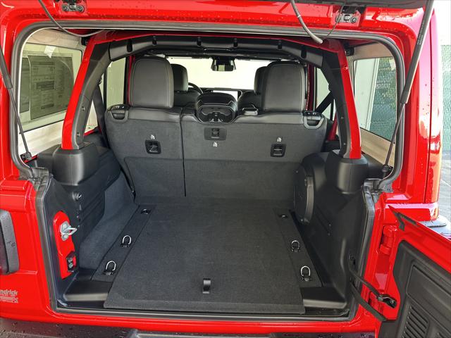 New 2026 Firecracker Red Clear-Coat Exterior Paint Jeep Rubicon image 59
