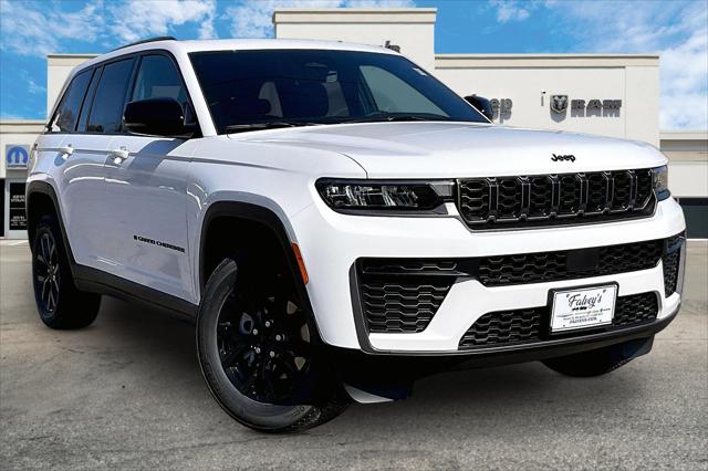 2026 Jeep Grand Cherokee GRAND CHEROKEE LAREDO ALTITUDE 4X4 2026 Jeep Grand Cherokee GRAND CHEROKEE LAREDO ALTITUDE 4X4