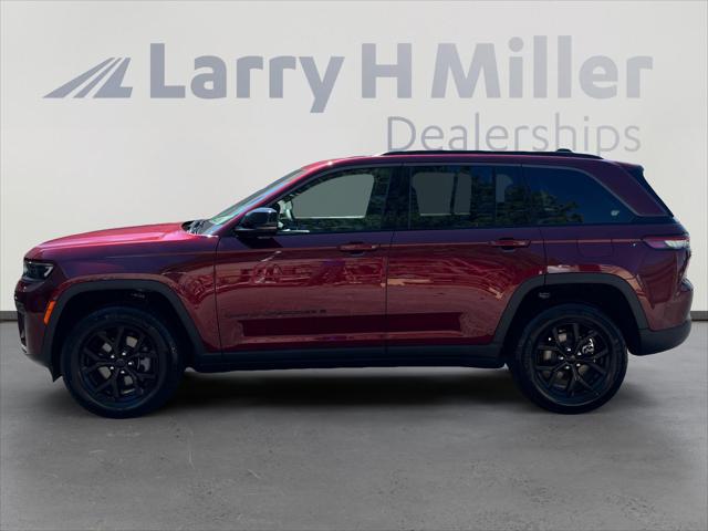 2026 Jeep Grand Cherokee GRAND CHEROKEE LAREDO ALTITUDE 4X4