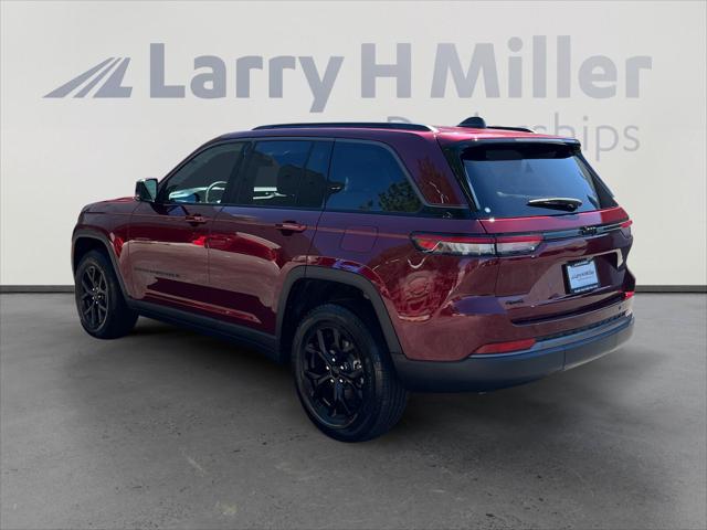 2026 Jeep Grand Cherokee GRAND CHEROKEE LAREDO ALTITUDE 4X4