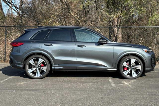 2025 Audi SQ5 Premium Plus TFSI quattro S tronic