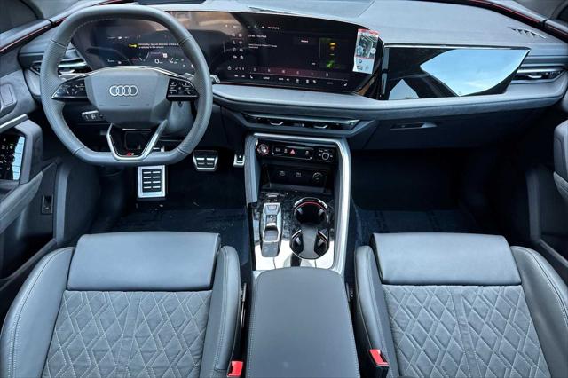 2025 Audi SQ5 Premium Plus TFSI quattro S tronic
