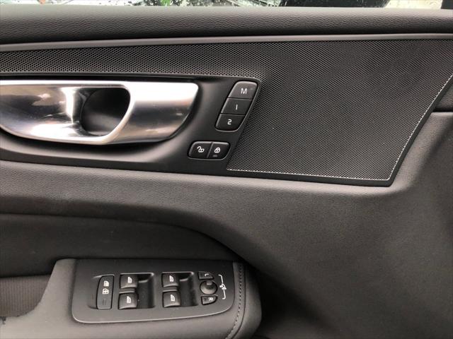 2026 Volvo XC60 B5 Core