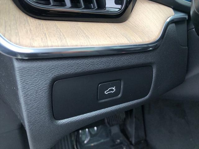 2026 Volvo XC60 B5 Core