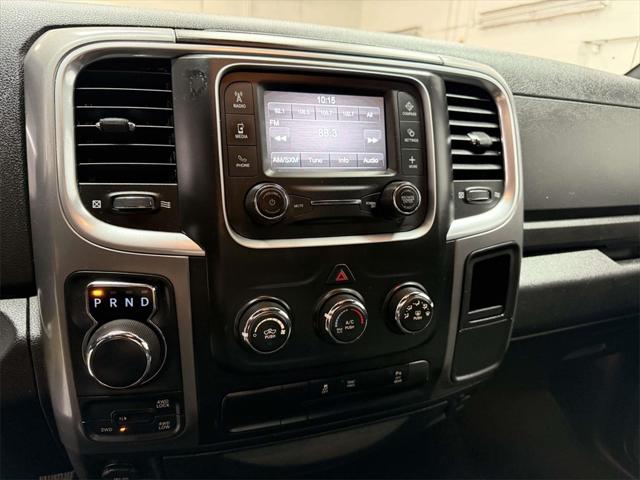 2024 Ram 1500 Classic Warlock Crew Cab 4x4 5'7" Box