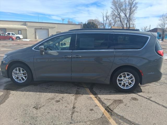 2022 Chrysler Pacifica Touring L