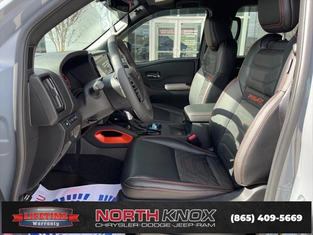 2025 Nissan Frontier Crew Cab PRO-4X 4x4