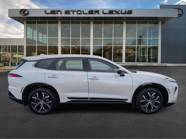 2025 Toyota Crown Signia XLE 2025 Toyota Crown Signia XLE