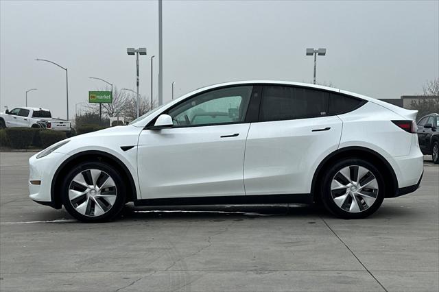 2023 Tesla Model Y Long Range Dual Motor All-Wheel Drive 2023 Tesla Model Y Long Range Dual Motor All-Wheel Drive