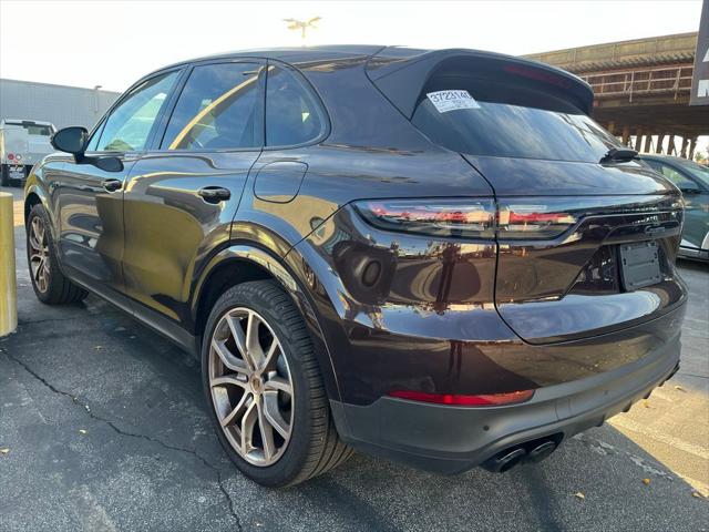 2022 Porsche Cayenne E-Hybrid Platinum Edition