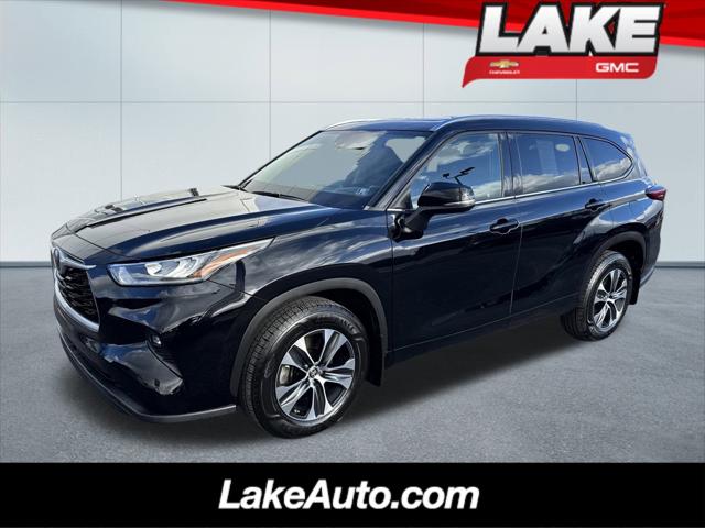 2020 Toyota Highlander XLE 2020 Toyota Highlander XLE