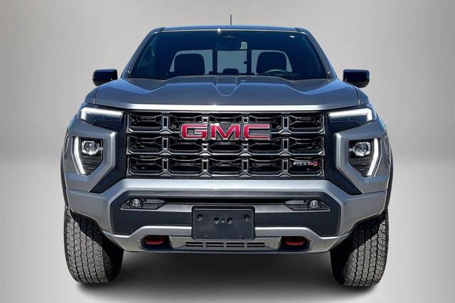 2025 GMC Canyon 4WD AT4