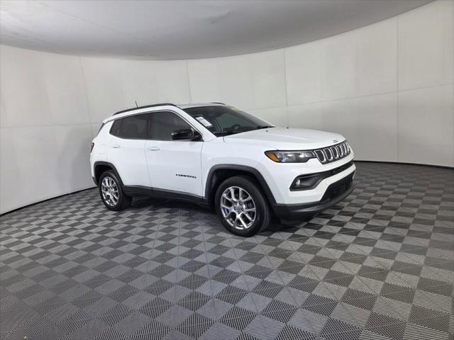2022 Jeep Compass Latitude Lux 4x4