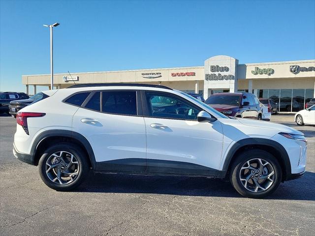 2025 Chevrolet Trax FWD LT