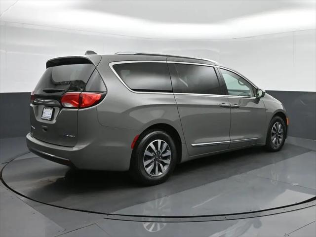 2020 Chrysler Pacifica Hybrid Limited