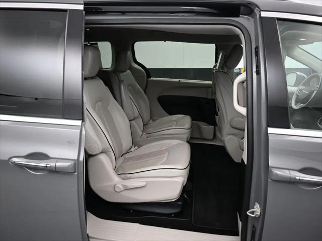 2020 Chrysler Pacifica Hybrid Limited