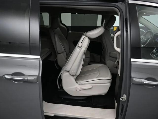 2020 Chrysler Pacifica Hybrid Limited