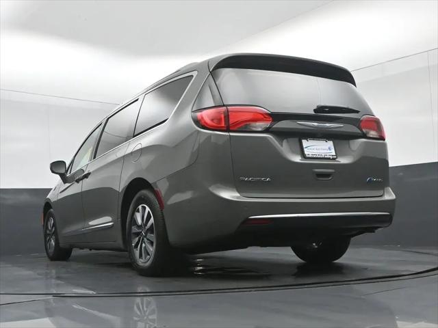 2020 Chrysler Pacifica Hybrid Limited