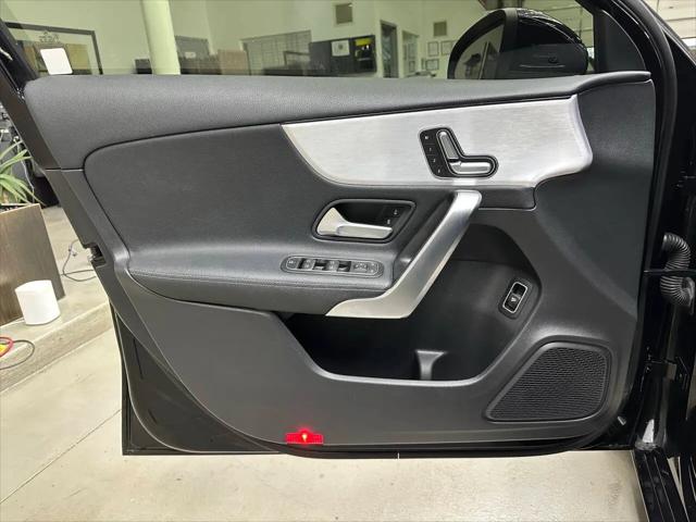 2020 Mercedes-Benz A 220 A 220