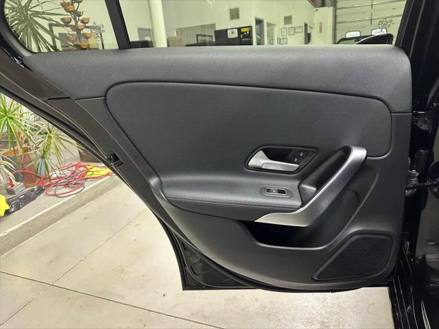 2020 Mercedes-Benz A 220 A 220