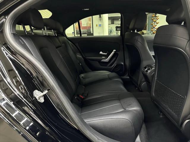 2020 Mercedes-Benz A 220 A 220